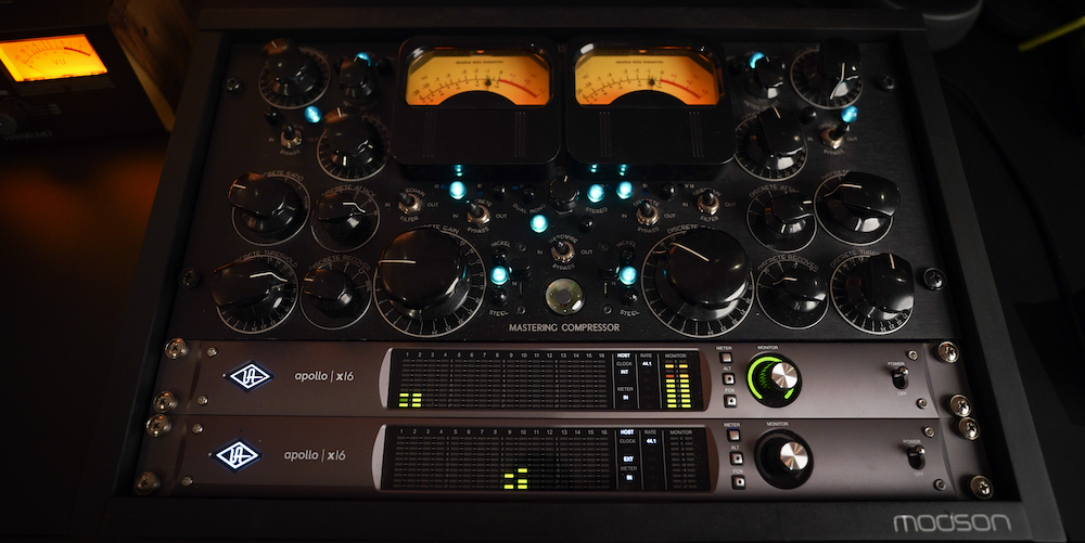 Doctor Mix Shadow Hills Mastering Compressor and UA Apollo x16